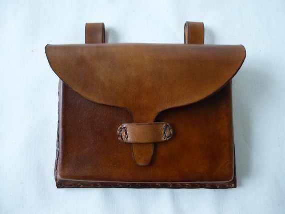 handmade leather belt pouch