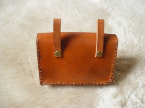 Handcrafted leather belt pouch