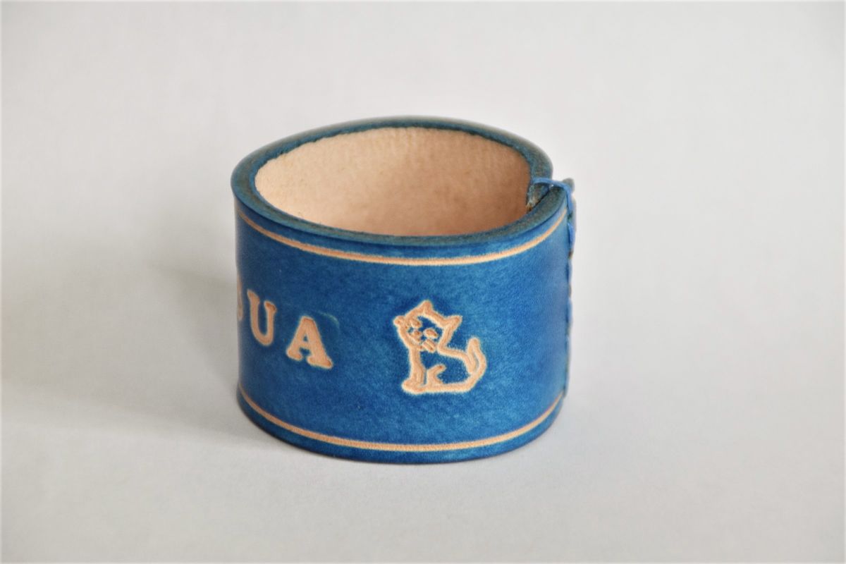 Customizable napkin ring with first name