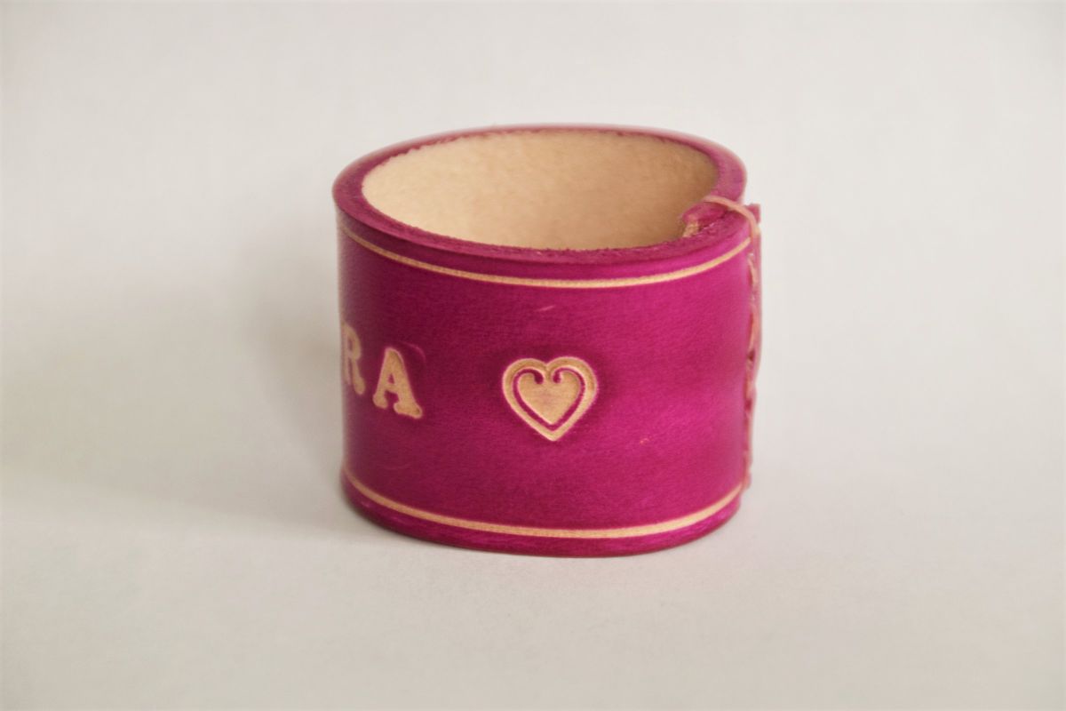 Customizable napkin ring with first name